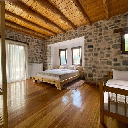 Valter & Drita'S Guesthouse Theth Exterior photo