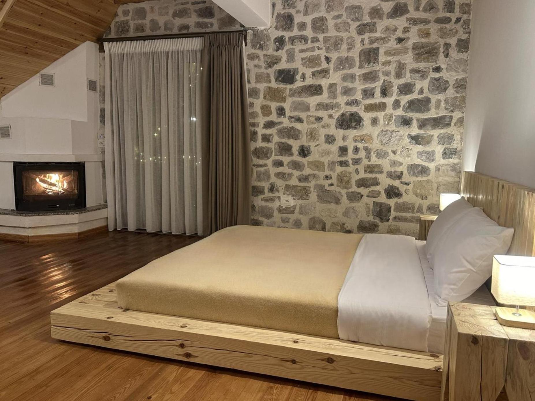Valter & Drita'S Guesthouse Theth Exterior photo