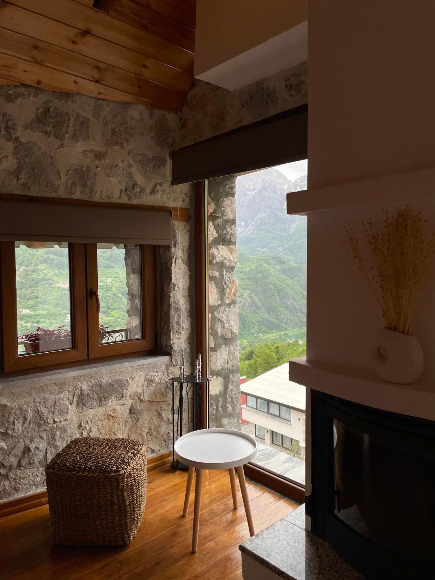 Valter & Drita'S Guesthouse Theth Exterior photo