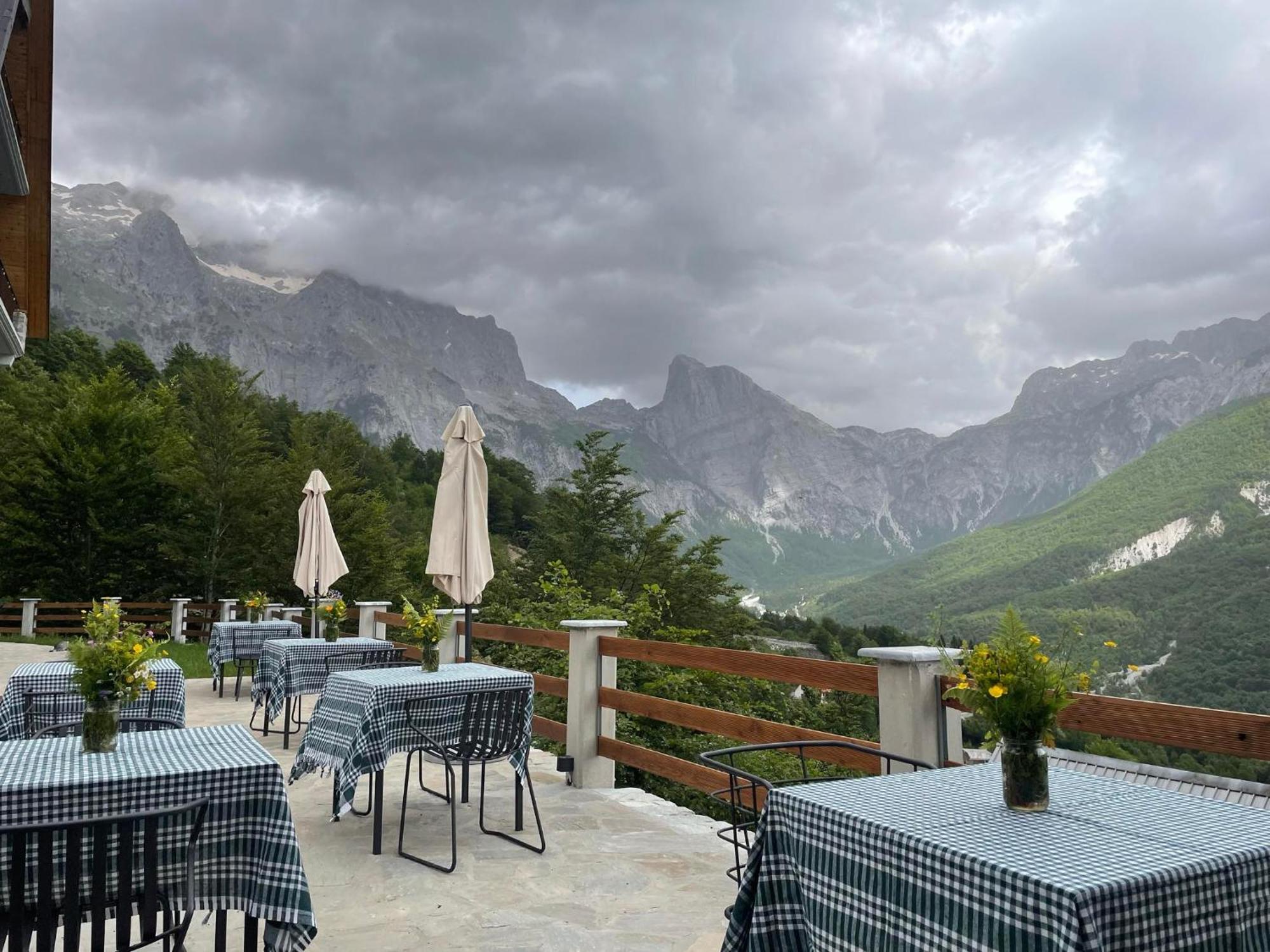 Valter & Drita'S Guesthouse Theth Exterior photo
