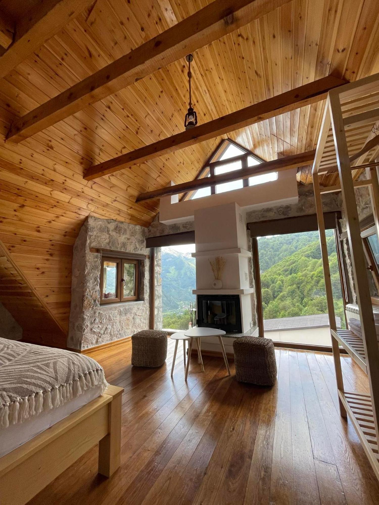 Valter & Drita'S Guesthouse Theth Exterior photo